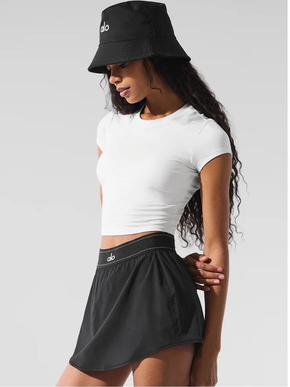 Alo Alosoft Finesse Short Sleeve
Crew Neck Cropped T-
Shirt